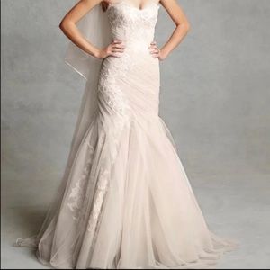 Monique Lhuillier Ivory Wedding Dress